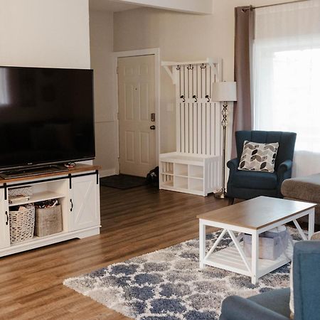 Central Tacoma Triplex ภายนอก รูปภาพ